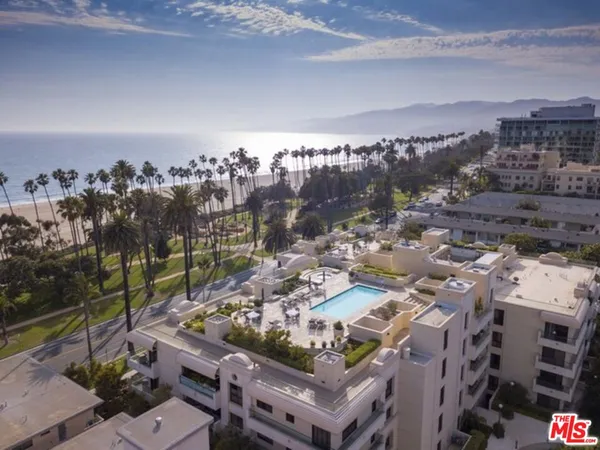 $9,900 | 701 Ocean Avenue, Unit PHD, Santa Monica, CA 90402