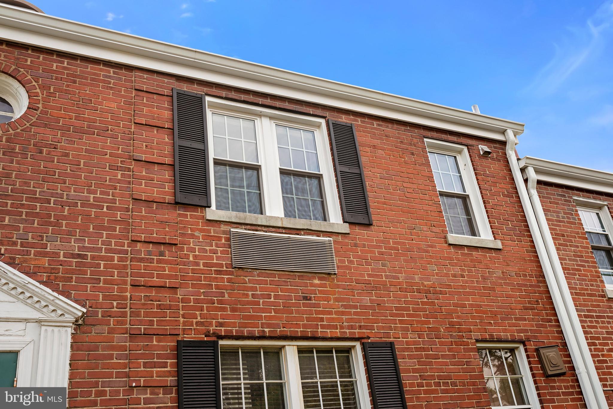 209 East Glebe Road, Unit C Alexandria, VA 22305 - Photo 2 of 23