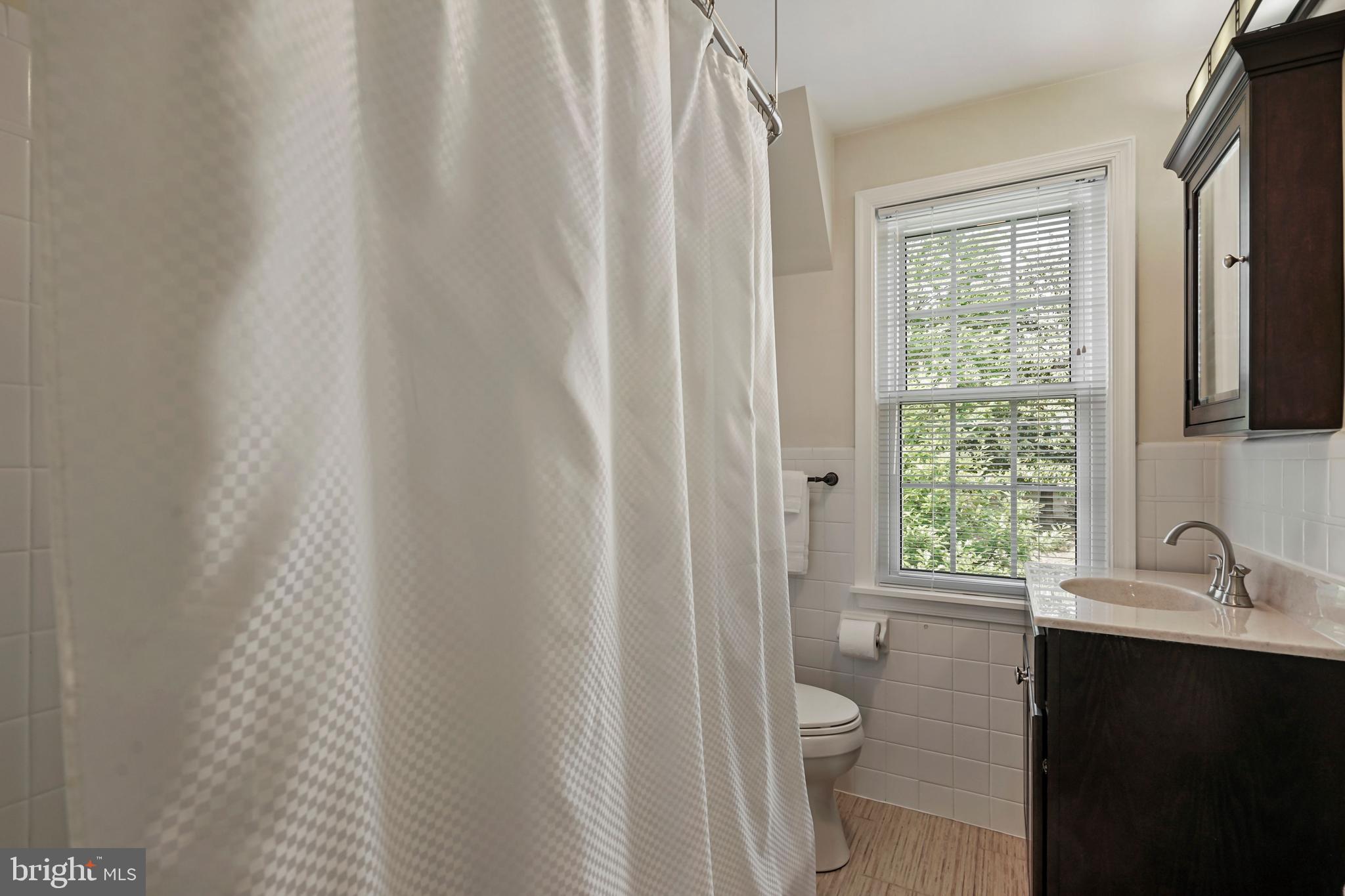 209 East Glebe Road, Unit C Alexandria, VA 22305 - Photo 18 of 23