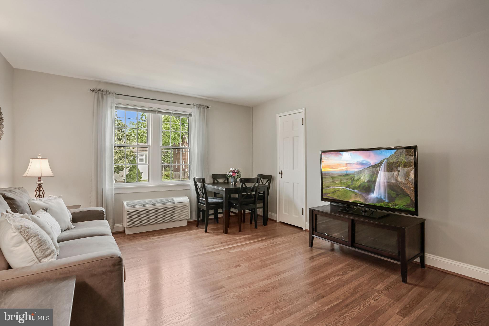 209 East Glebe Road, Unit C Alexandria, VA 22305 - Photo 7 of 23