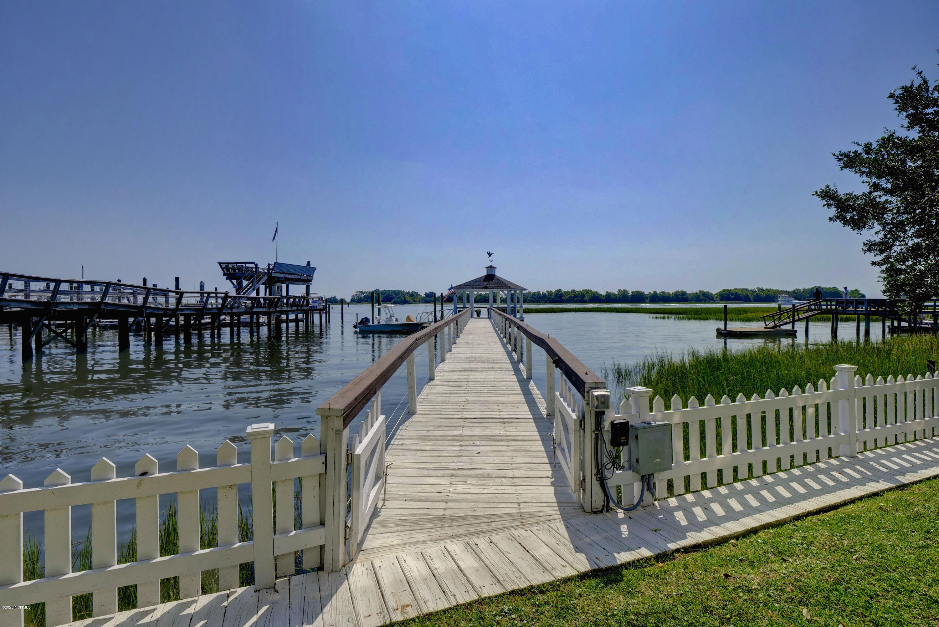 617 Trails End Road Wilmington, NC 28409 - Photo 7 of 83 007__jka0546_47_48_49_50_51_52