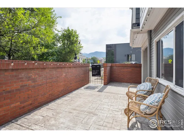a view of outdoor space yard and patio