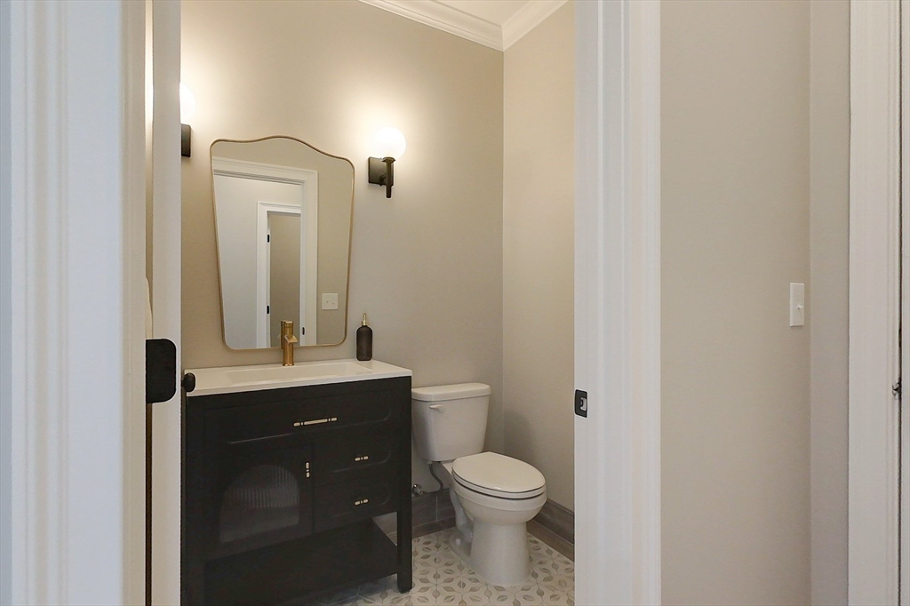 10 Pleasant Street Templeton, MA 01436 - Photo 23 of 42