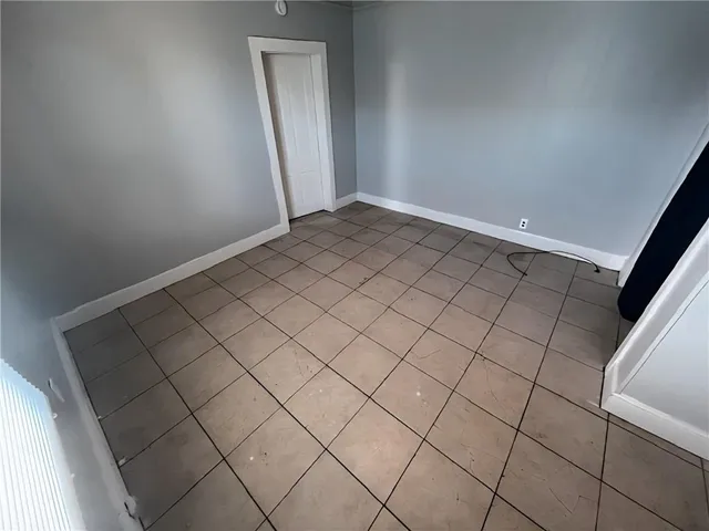 $950 | Undisclosed Address, New Orleans, LA 70114