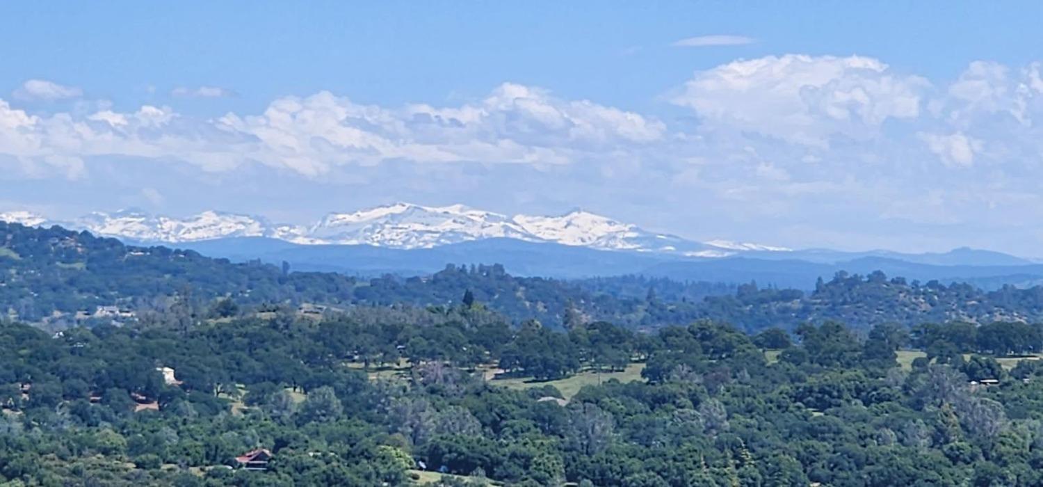 a view of a sky in the distance