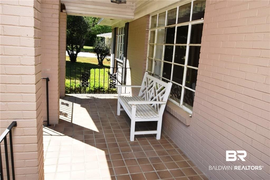 3650 South Chelsea Drive Mobile, AL 36608 - Photo 2 of 23