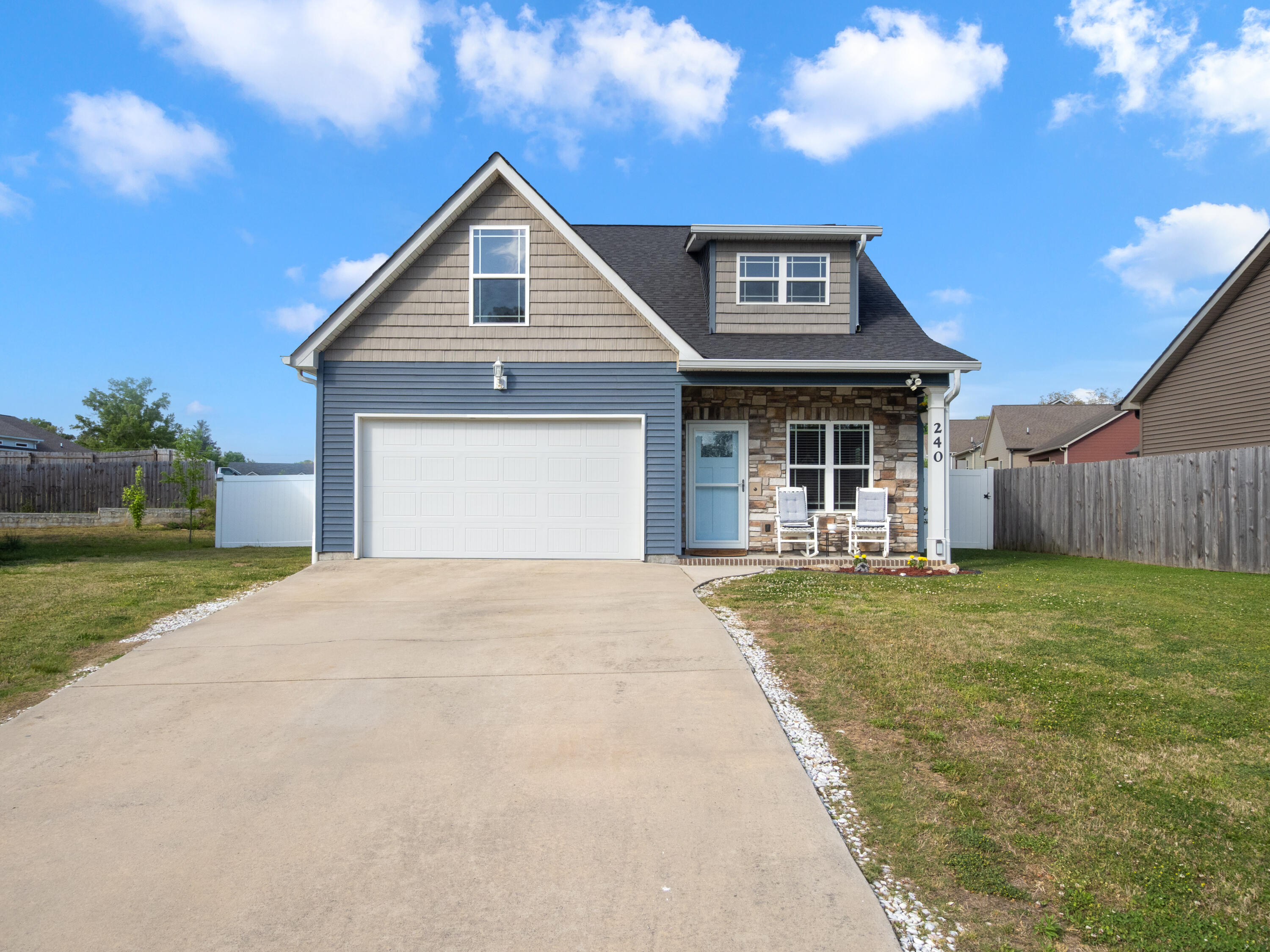 240 Georgetown Drive Ringgold, GA 30736 - Photo 2 of 39 240 Georgetown Dr (1)
