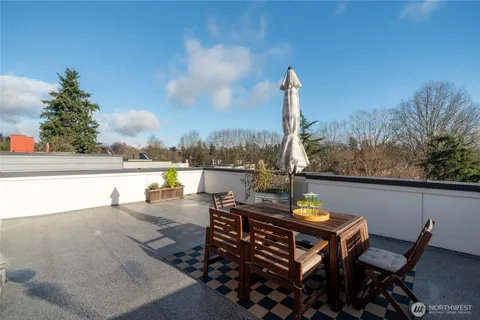 $839,950 | 730 25th Avenue South, Seattle, WA 98144