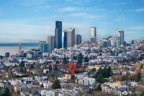 $839,950 | 730 25th Avenue South, Seattle, WA 98144