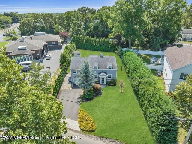 $1,950,000 | 206 South Lincoln Avenue, Oakhurst, NJ 07755
