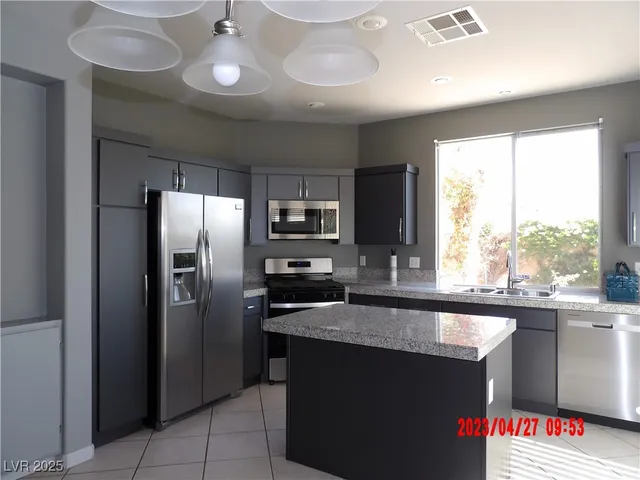 $2,289 | 10704 Moon Flower Arbor Place, Las Vegas, NV 89144
