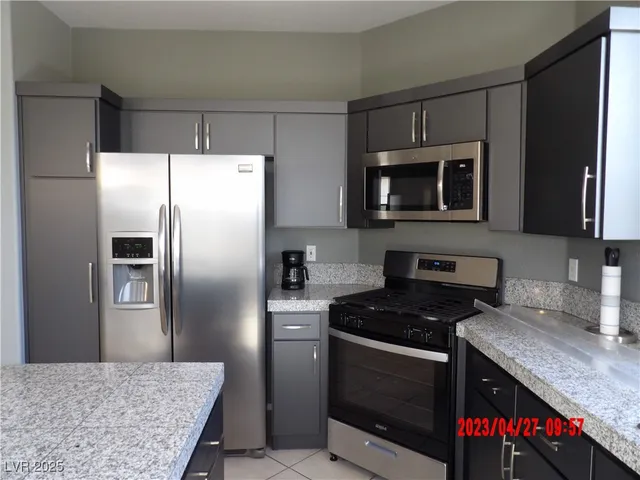 $2,289 | 10704 Moon Flower Arbor Place, Las Vegas, NV 89144