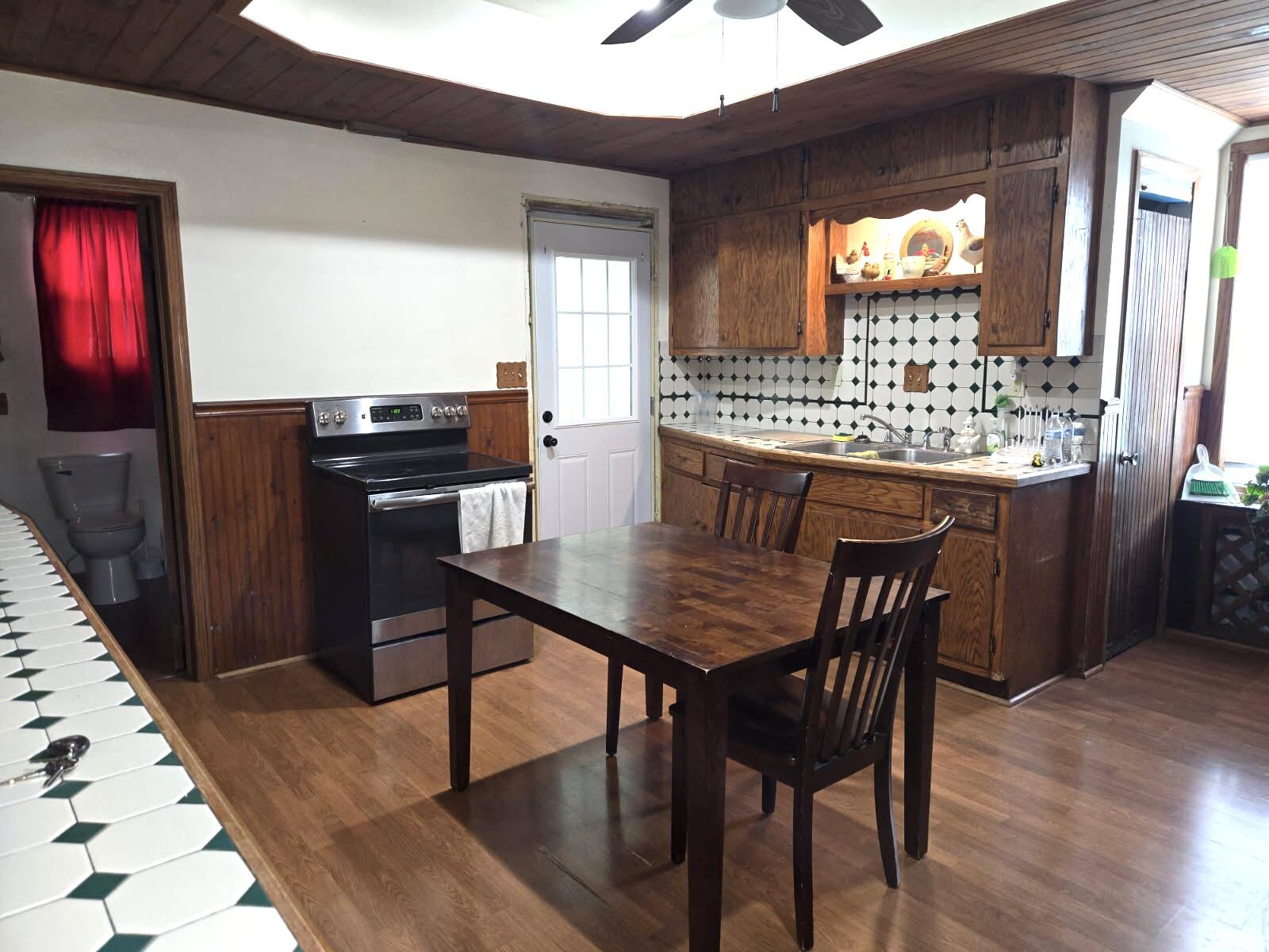 N4120 County Road P Rubicon, WI 53078 - Photo 5 of 32 image000000