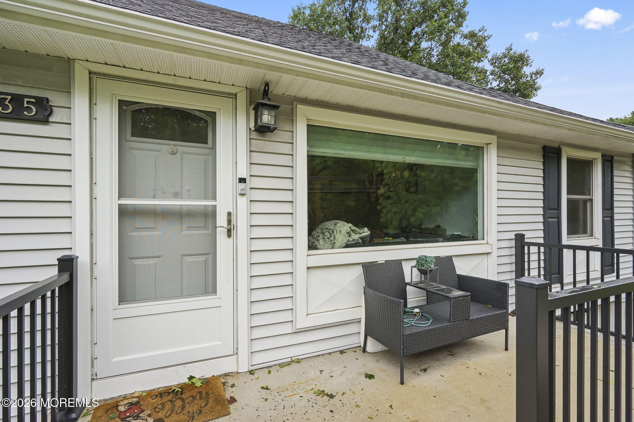 335 Middle Road Hazlet, NJ 07730 - Photo 3 of 29 3-web-or-mls-DSC07780