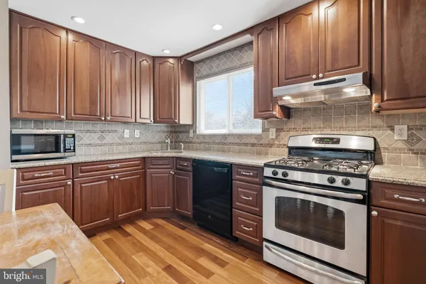 $500,000 | 715 North Henderson Road, King of Prussia, PA 19406