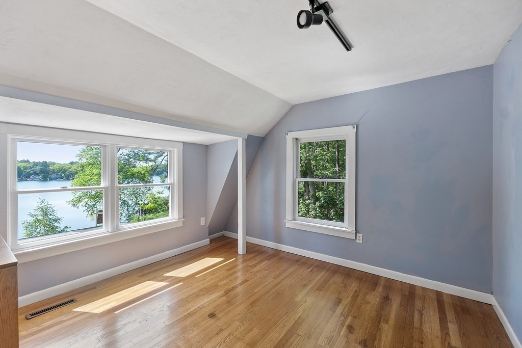 73 Kingland Road Stow, MA 01775 - Photo 18 of 39