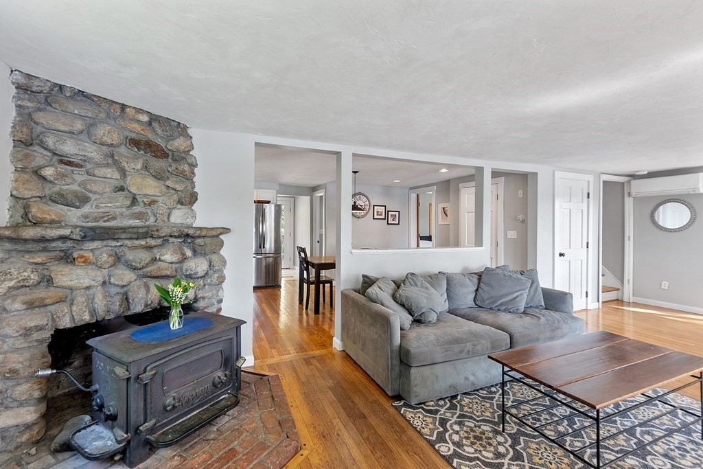 73 Kingland Road Stow, MA 01775 - Photo 7 of 39