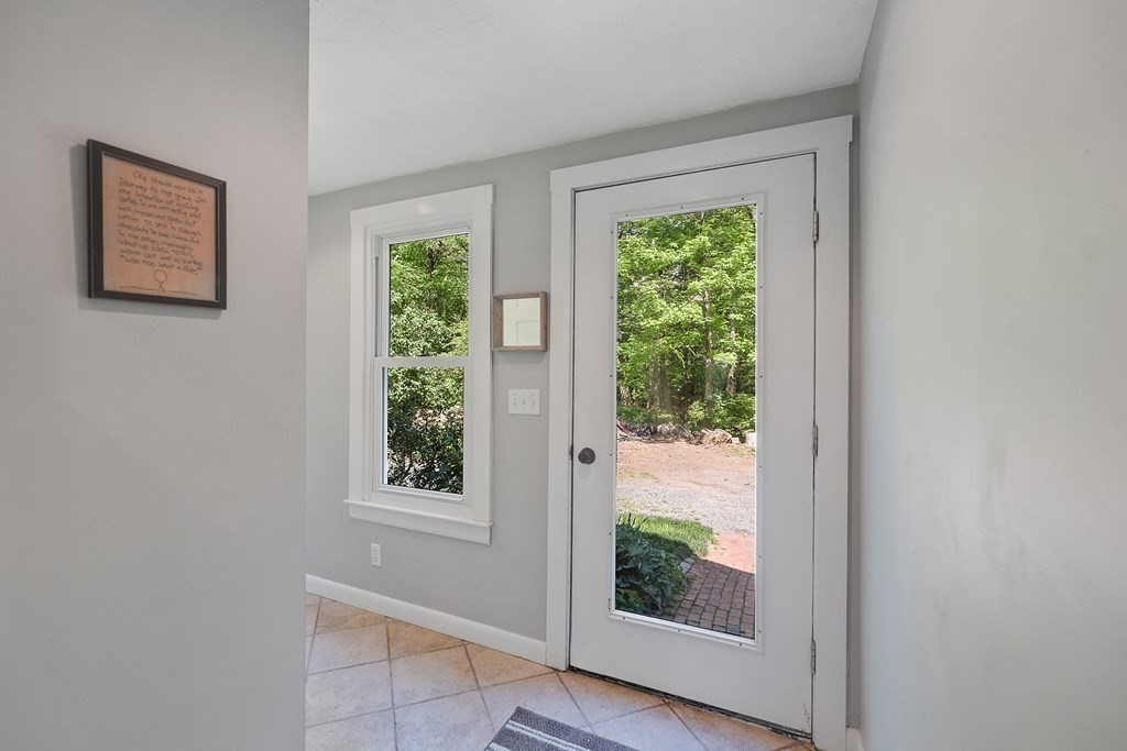 73 Kingland Road Stow, MA 01775 - Photo 9 of 39