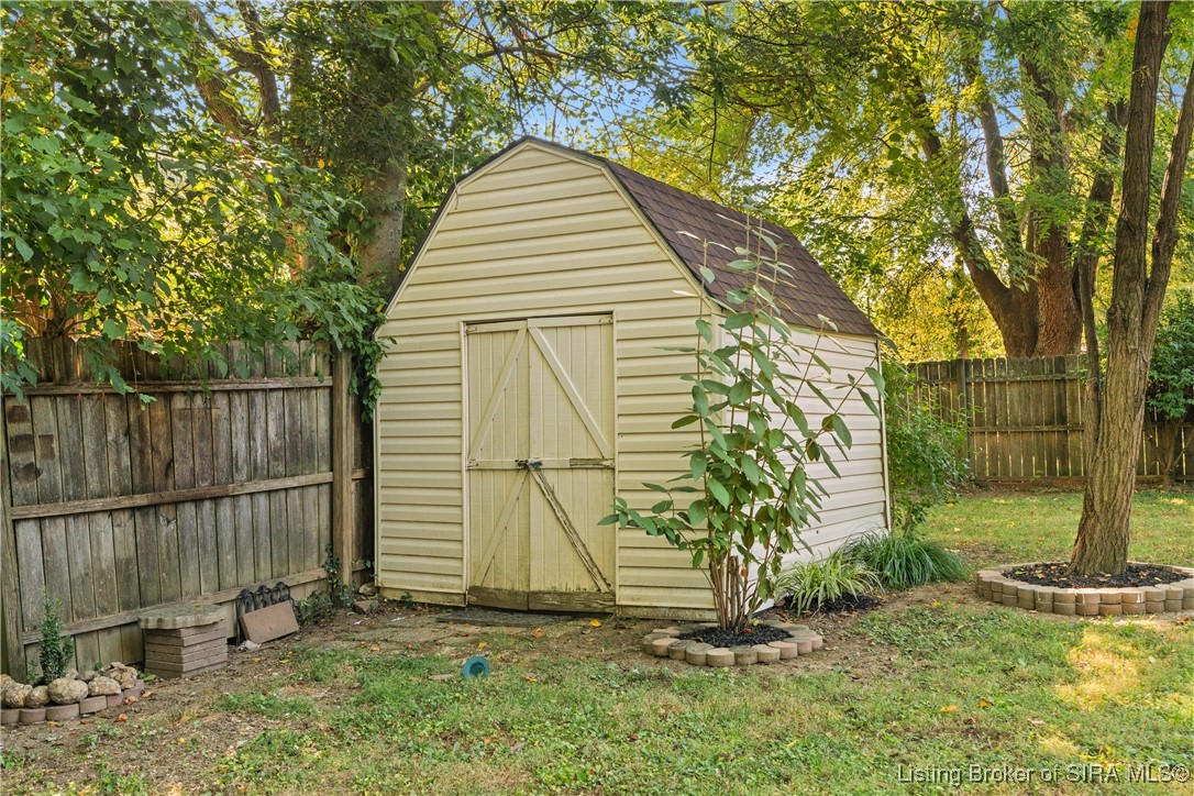 2330 Raintree Drive Clarksville, IN 47129 - Photo 30 of 34