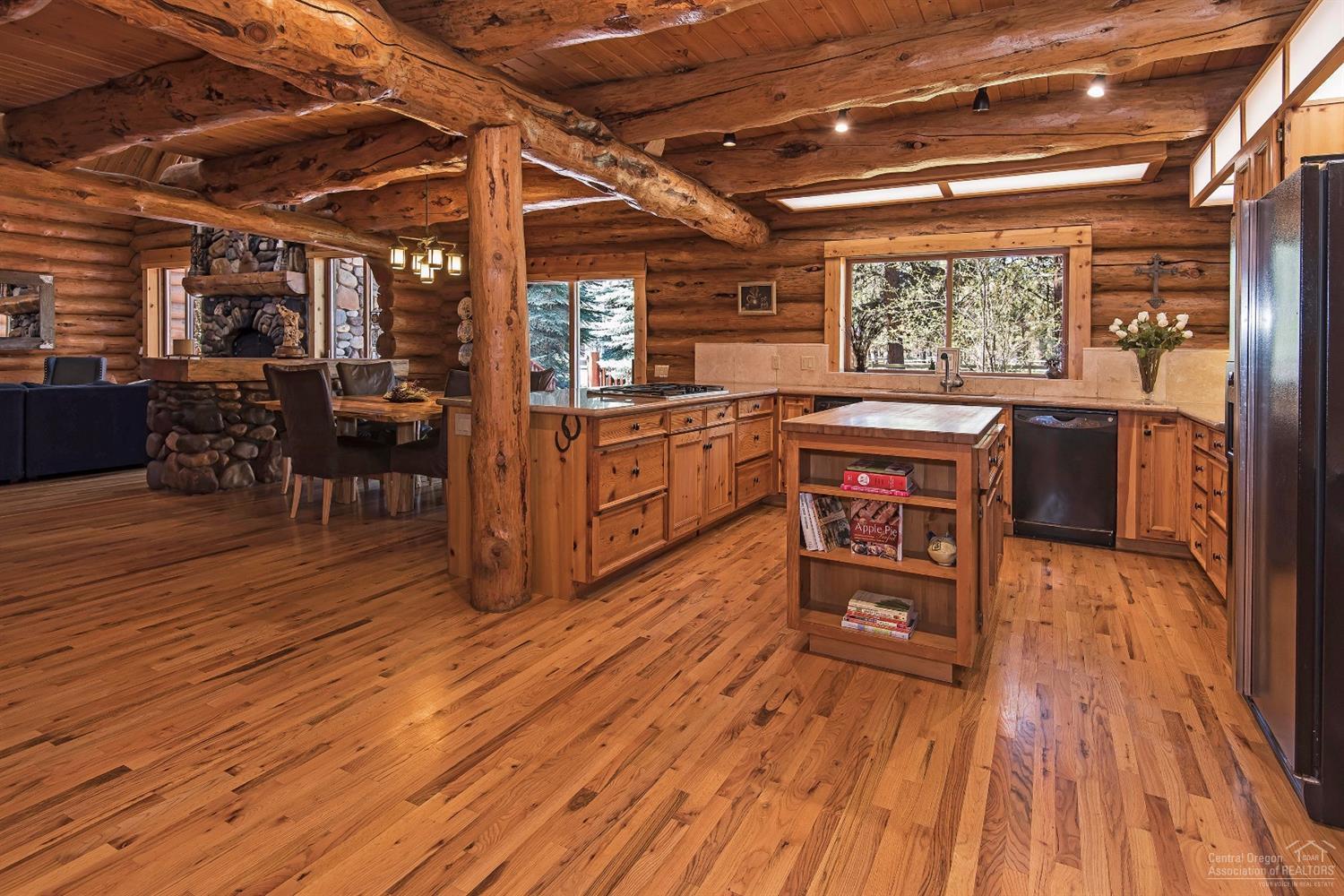 15770 Trapper Point Road Sisters, OR 97759 - Photo 7 of 25 Additional Photo
