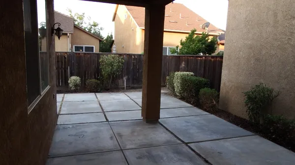 $2,750 | 3658 Vermont Lane, Clovis, CA 93619