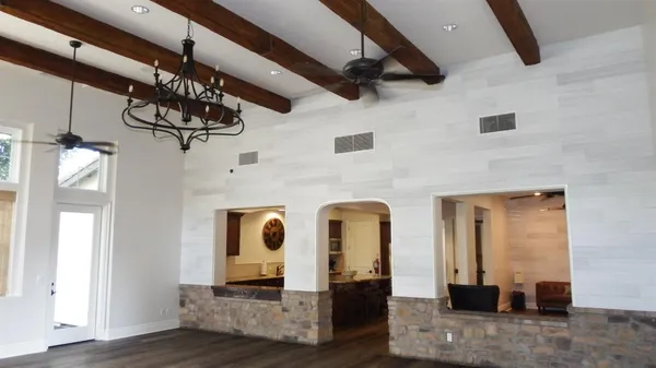 $2,750 | 3658 Vermont Lane, Clovis, CA 93619