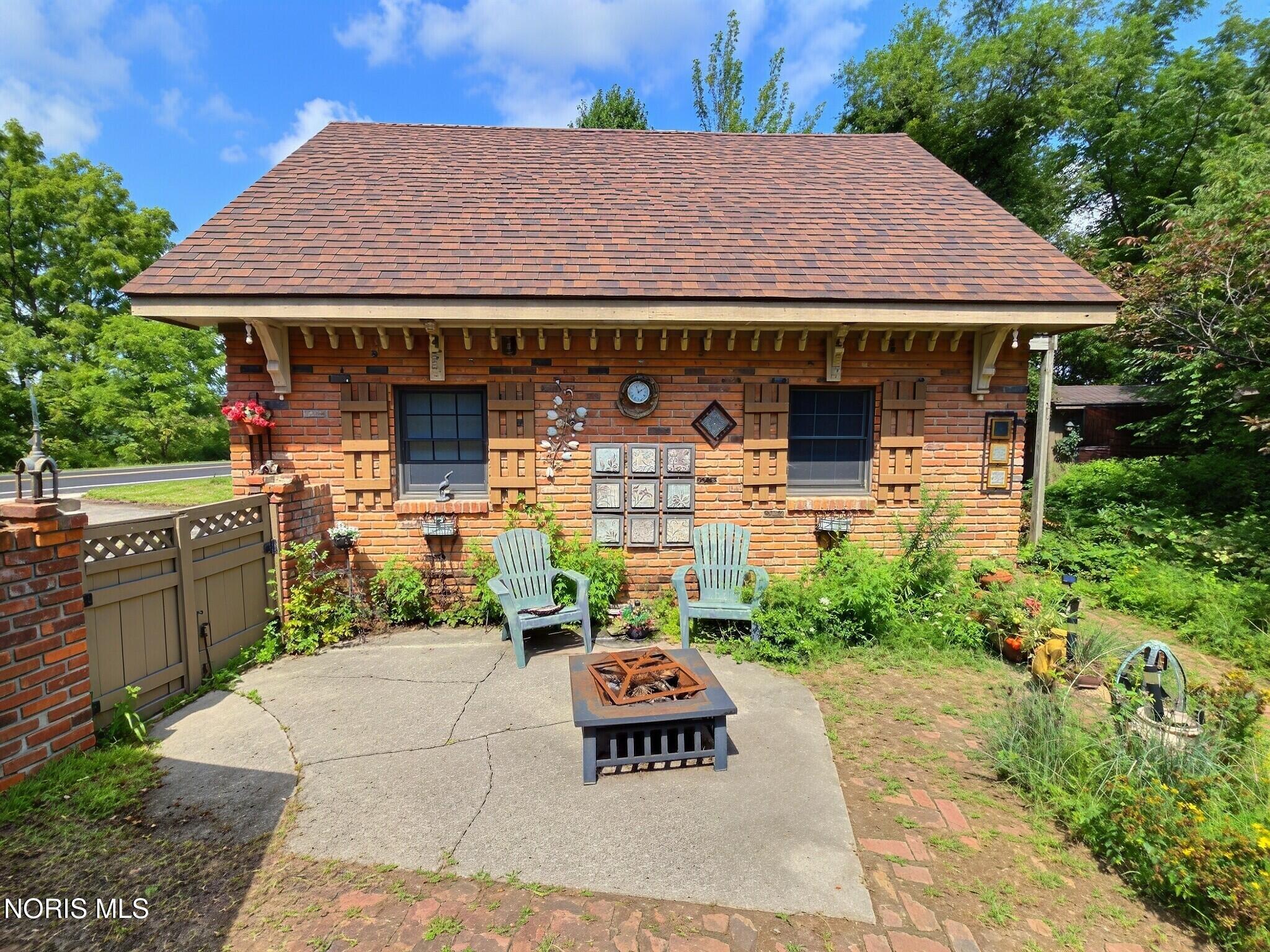 2303 Bahiamar Road Toledo, OH 43611 - Photo 16 of 65 Gallery Image 16