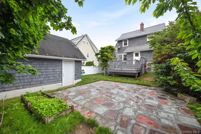a house view with a garden