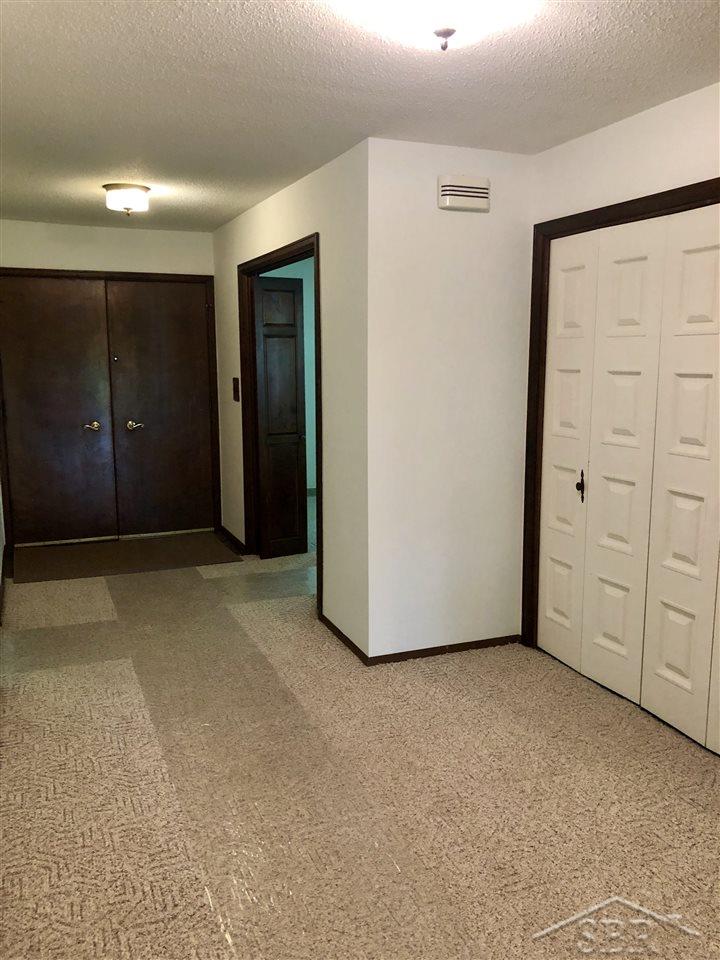 4294 Emerald Road Bridgeport, MI 48722 - Photo 7 of 20 Foyer