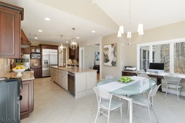 $1,395,000 | 4 Michele Cross, Flemington, NJ 08822