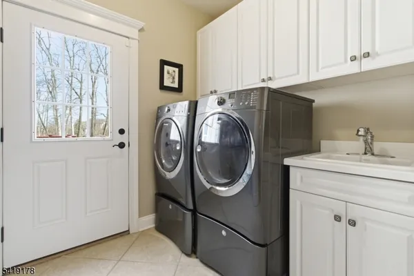 $1,395,000 | 4 Michele Cross, Flemington, NJ 08822