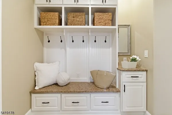 $1,395,000 | 4 Michele Cross, Flemington, NJ 08822