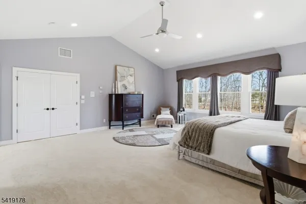 $1,395,000 | 4 Michele Cross, Flemington, NJ 08822