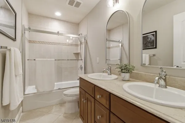 $1,395,000 | 4 Michele Cross, Flemington, NJ 08822