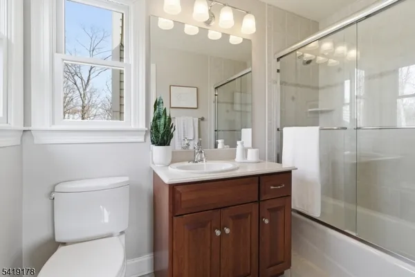 $1,395,000 | 4 Michele Cross, Flemington, NJ 08822