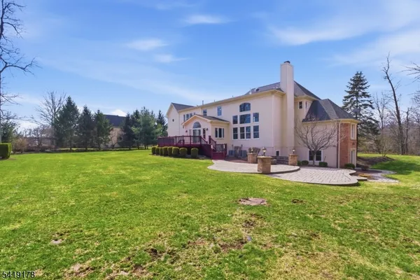$1,395,000 | 4 Michele Cross, Flemington, NJ 08822