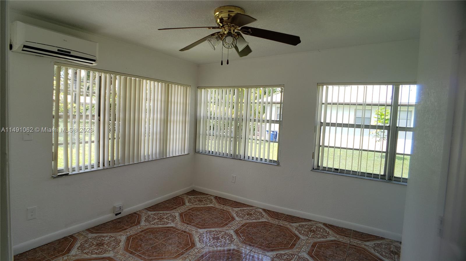 Miami-Dade County Miami, FL 33161 - Photo 31 of 31 a view of an empty room with a window