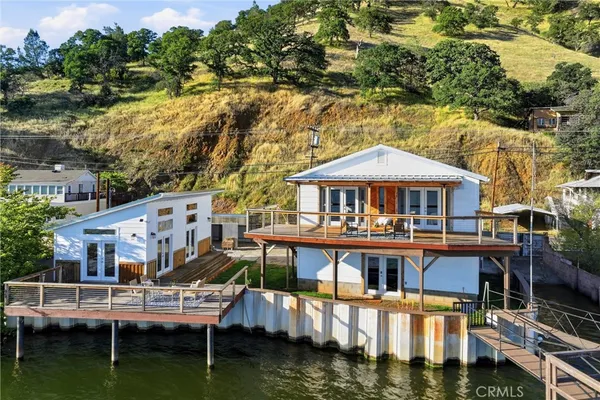 $579,000 | 12521 Lakeshore Drive, Clearlake, CA 95422