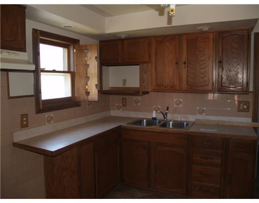 1629 East Pleasant Street Springfield, OH 45505 - Photo 2 of 8
