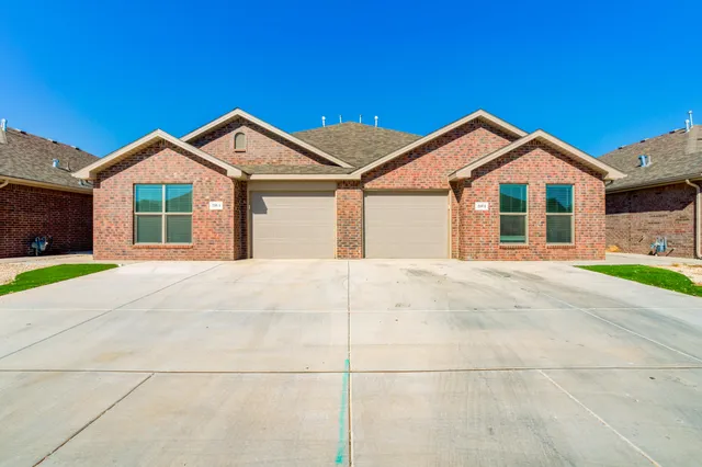 $349,900 | 2109 Avenue J, Lubbock, TX 79411