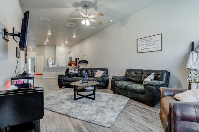 $349,900 | 2109 Avenue J, Lubbock, TX 79411