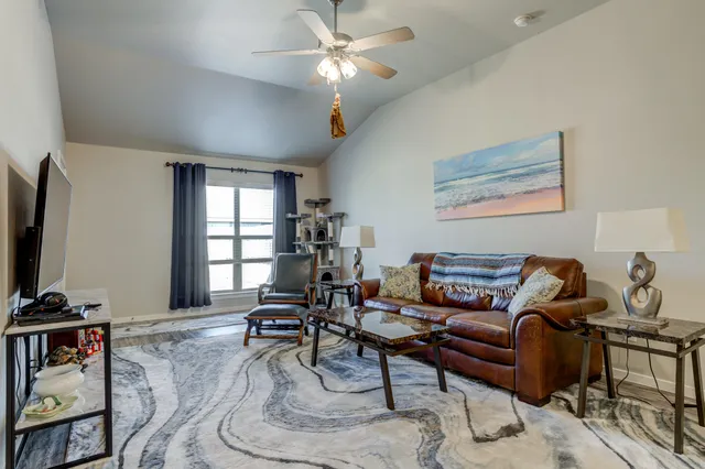 $349,900 | 2109 Avenue J, Lubbock, TX 79411