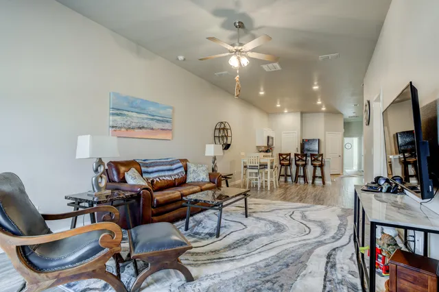 $349,900 | 2109 Avenue J, Lubbock, TX 79411