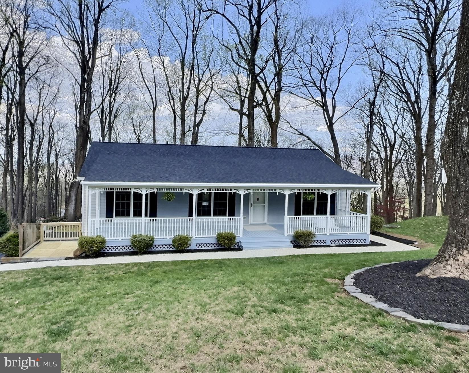 49 Pocahontas Road Front Royal, VA 22630 - Photo 3 of 26