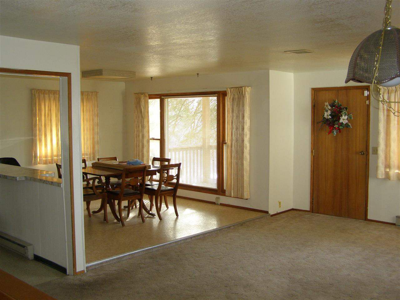 4908 North Custer Road Spokane, WA 99217 - Photo 4 of 20