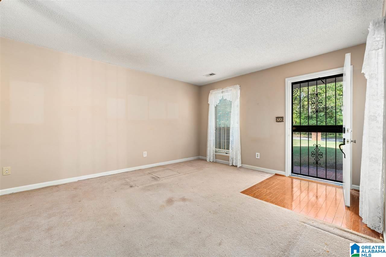 1824 Oakleaf Lane Birmingham, AL 35215 - Photo 6 of 20
