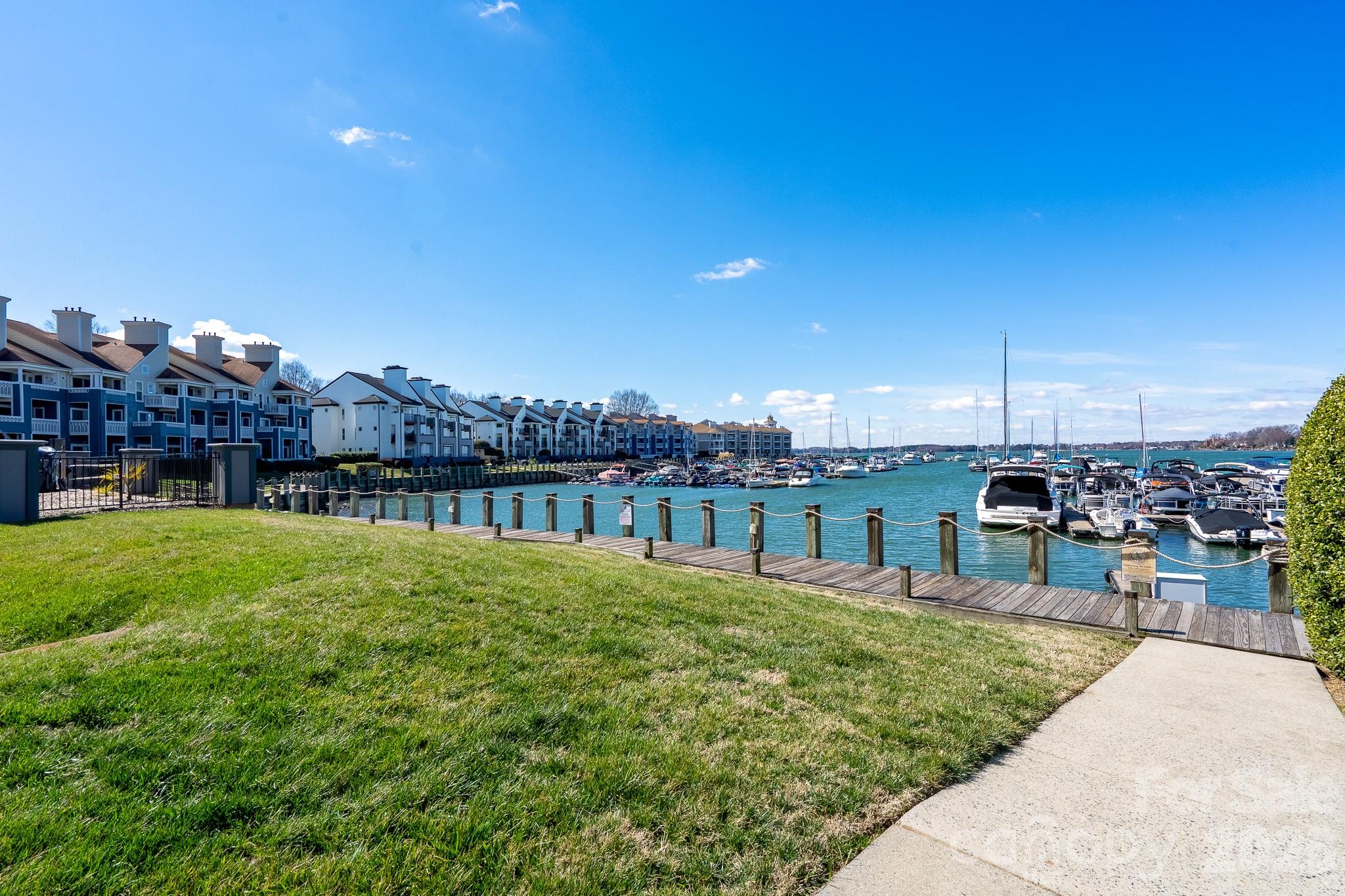 18861 Vineyard Point Lane Cornelius, NC 28031 - Photo 5 of 40
