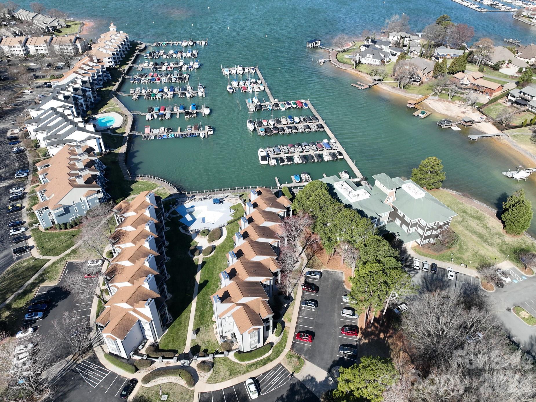 18861 Vineyard Point Lane Cornelius, NC 28031 - Photo 6 of 40