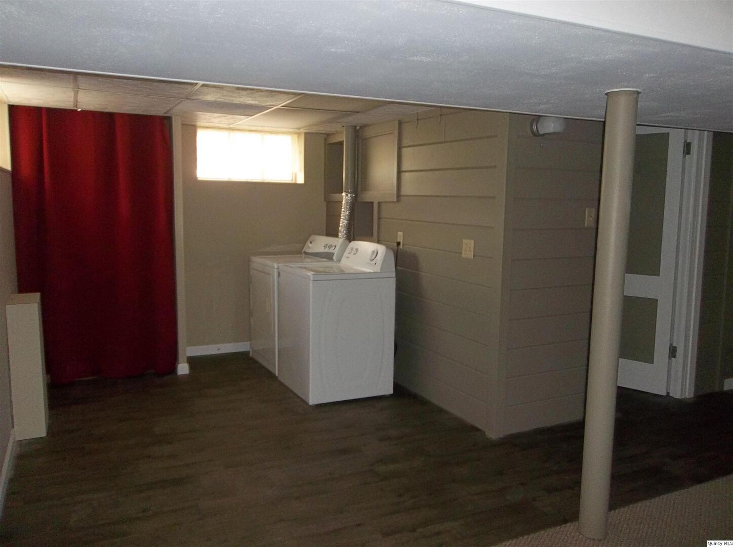 1619 Locust Street Quincy, IL 62301 - Photo 29 of 33 Gallery Image 29