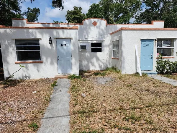 $1,195 | 1426 10th Street West, Bradenton, FL 34205
